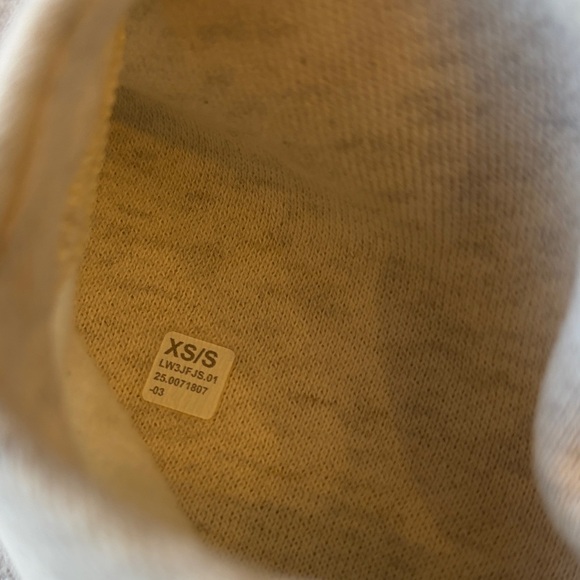 Lulu lemon Scuba cream pullover - Picture 14 of 16